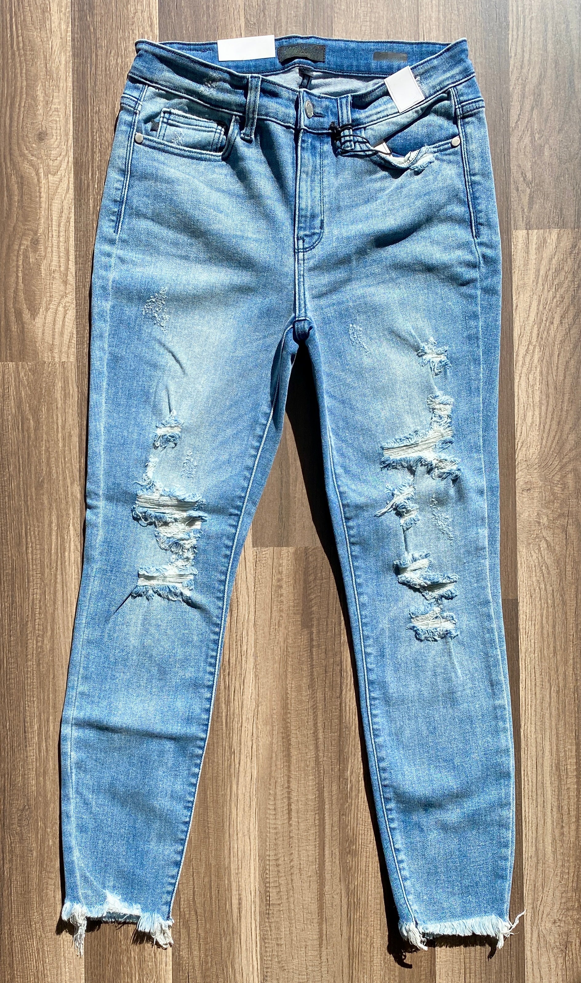 Mid-Rise Distressed Light Jeans